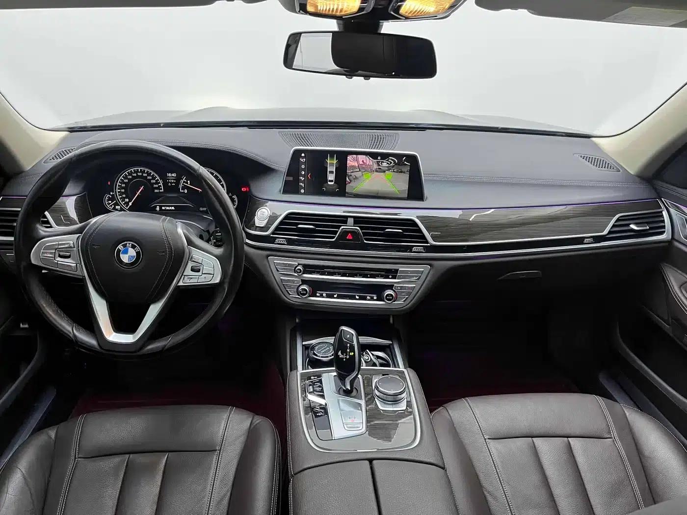 2018 BMW 7 Series 730Li Leading Excellence Package — миниатюра 10