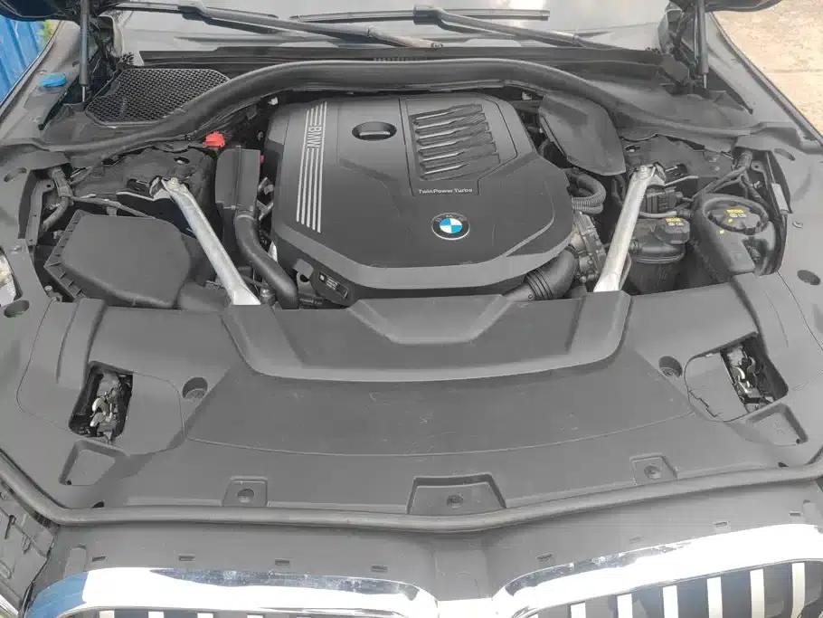 2019 BMW 7 Series 740Li Leading Edition M Sport Package — миниатюра 9