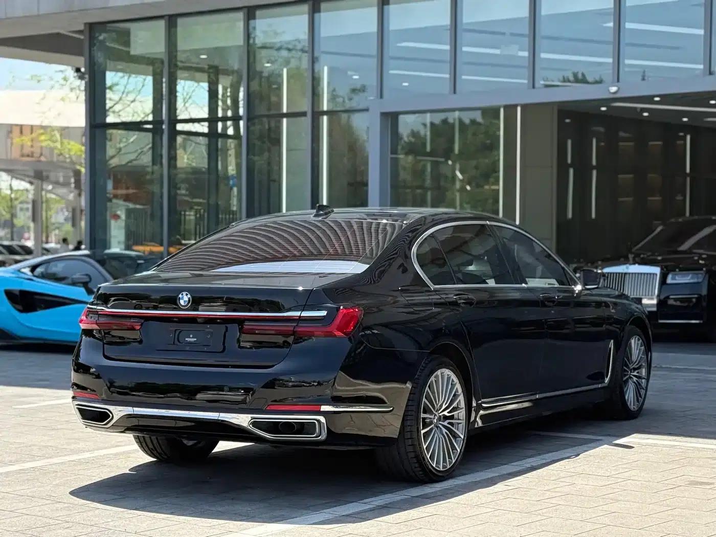 2021 BMW 7 Series 740Li Luxury M Sport Package — миниатюра 13
