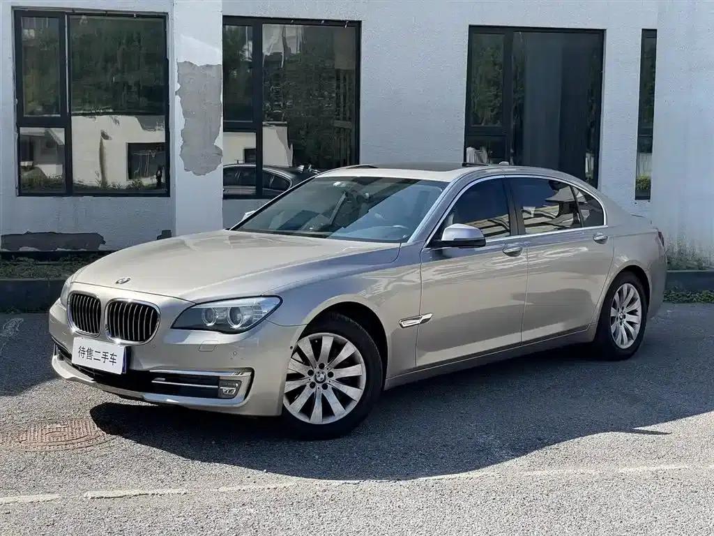 BMW 7 Series 2014 730Li Luxury Edition — миниатюра 1