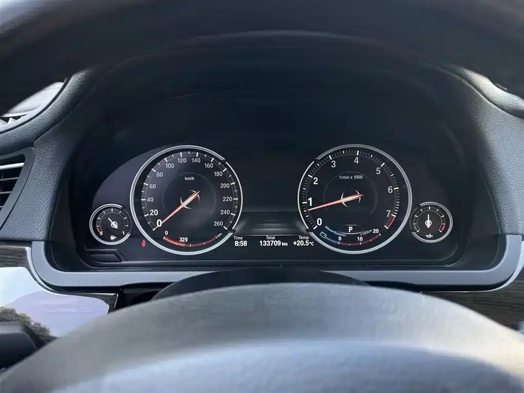 BMW 7 Series 2014 730Li Luxury Edition — миниатюра 4
