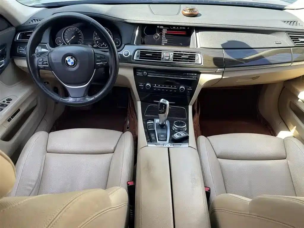 BMW 7 Series 2014 730Li Luxury Edition — миниатюра 5