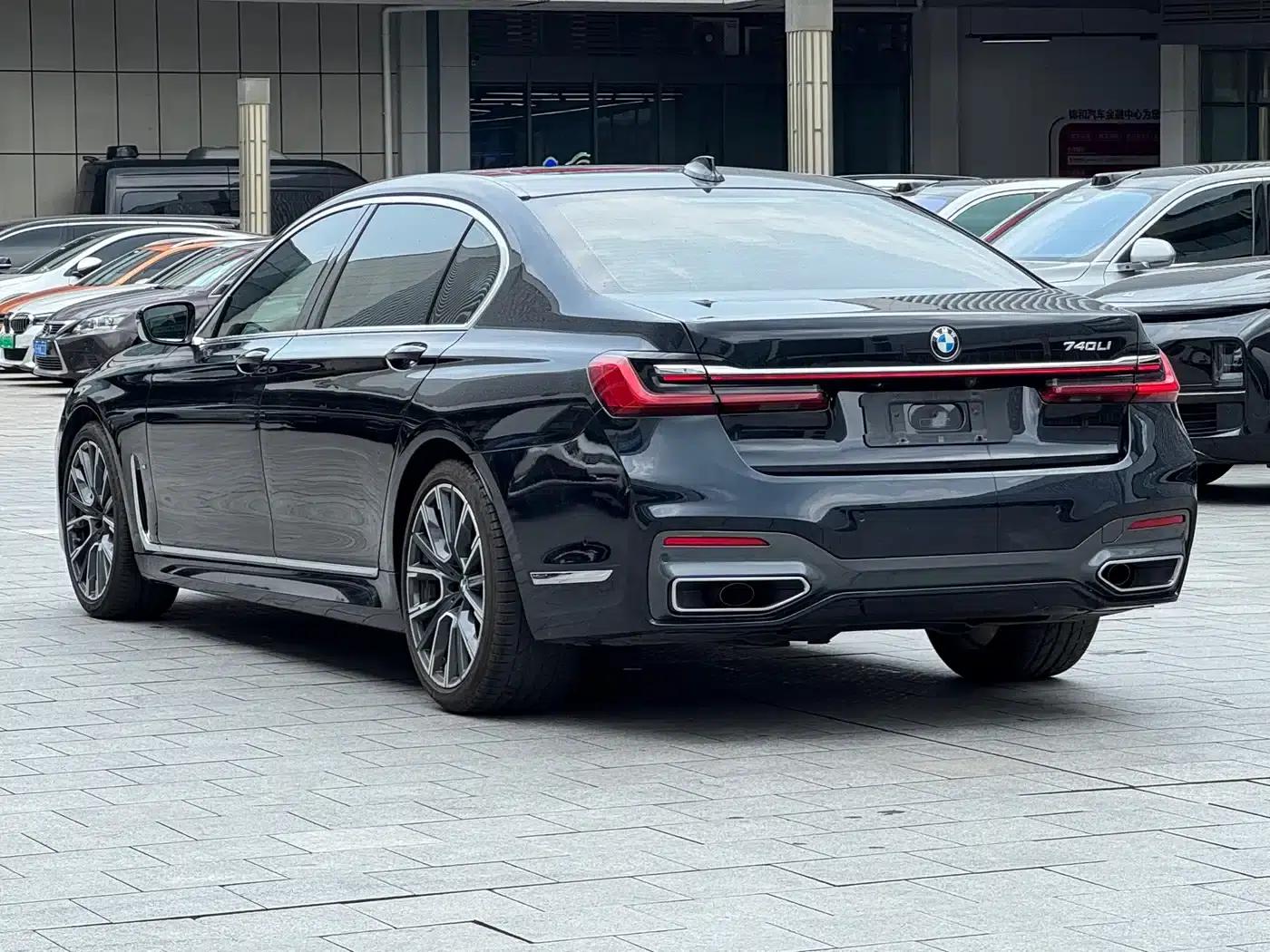 2019 BMW 7 Series Facelift 740Li Leading Edition M Sport Package — миниатюра 18