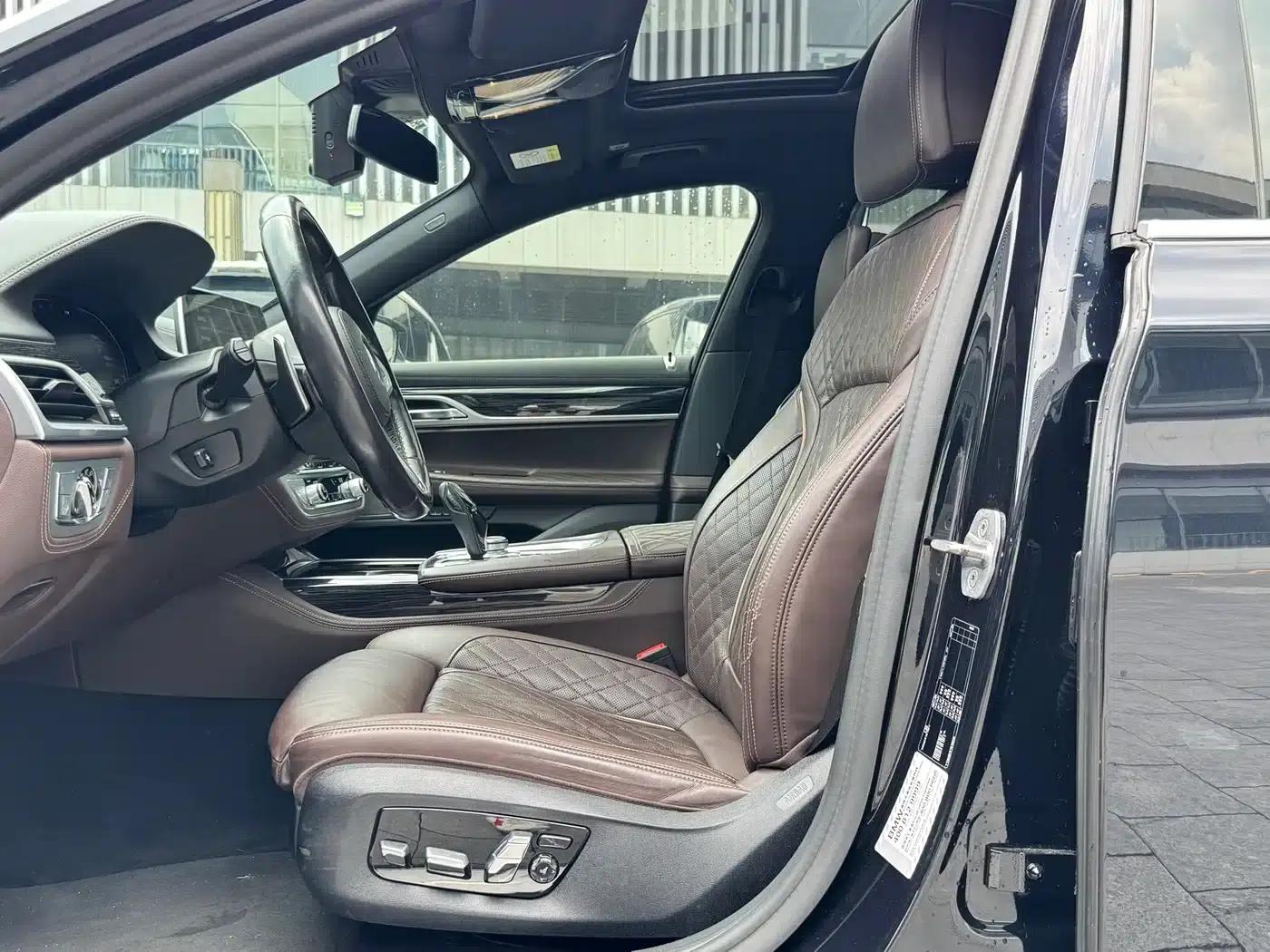 2019 BMW 7 Series Facelift 740Li Leading Edition M Sport Package — миниатюра 7