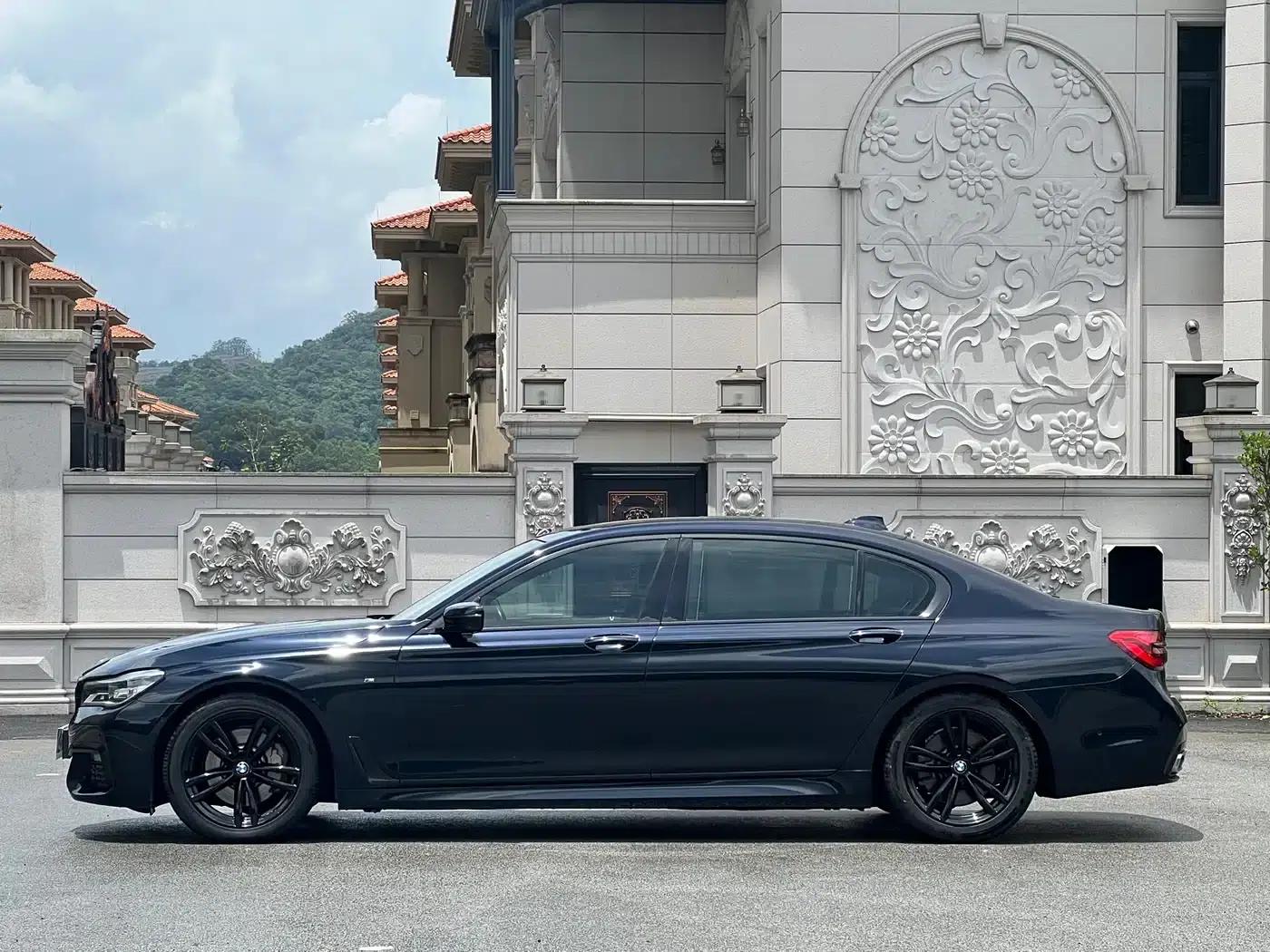 2018 BMW 7 Series 730Li Luxury M Sport Package — миниатюра 4