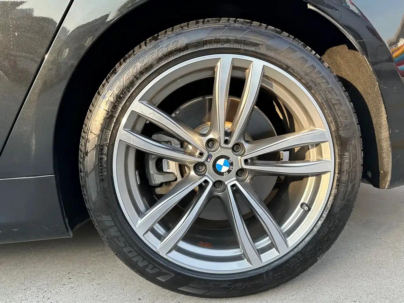 2018 BMW 7 Series 730Li Leading Edition M Sport Package — миниатюра 18