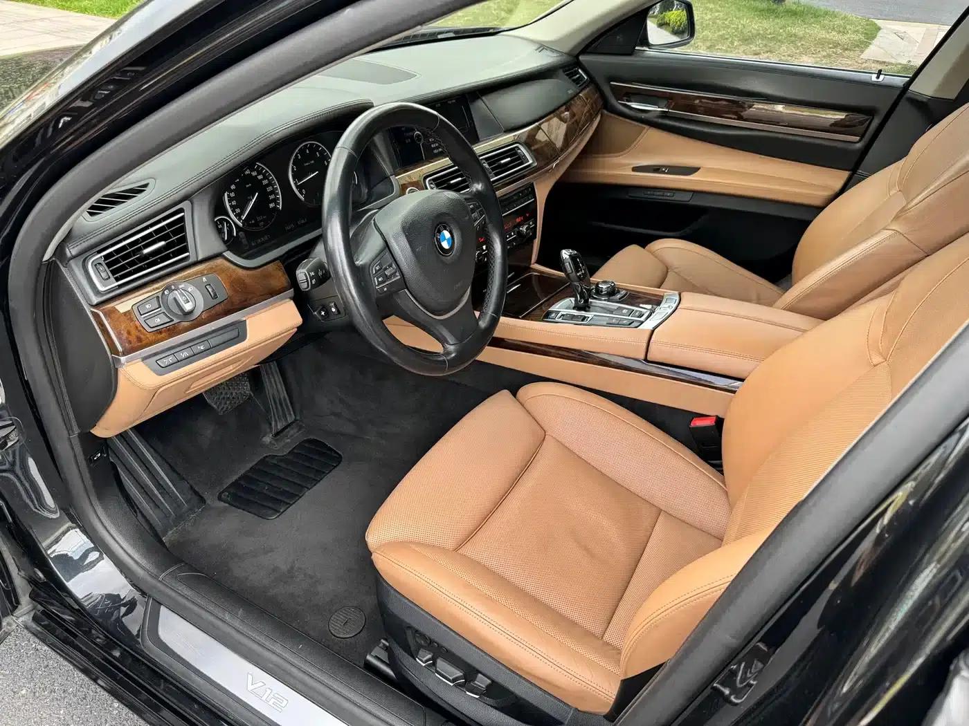 2010 BMW 7 Series 760Li — миниатюра 6