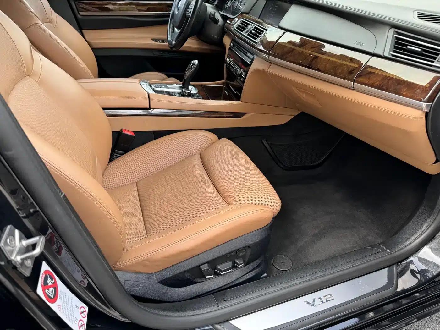 2010 BMW 7 Series 760Li — миниатюра 9