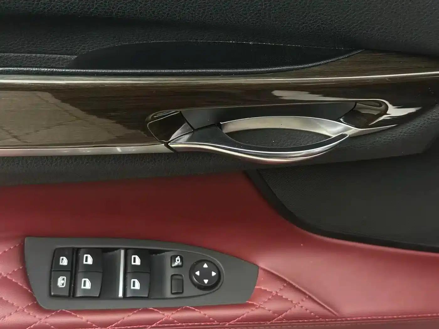 2011 BMW 7 Series 730Li Elegant Edition — миниатюра 13