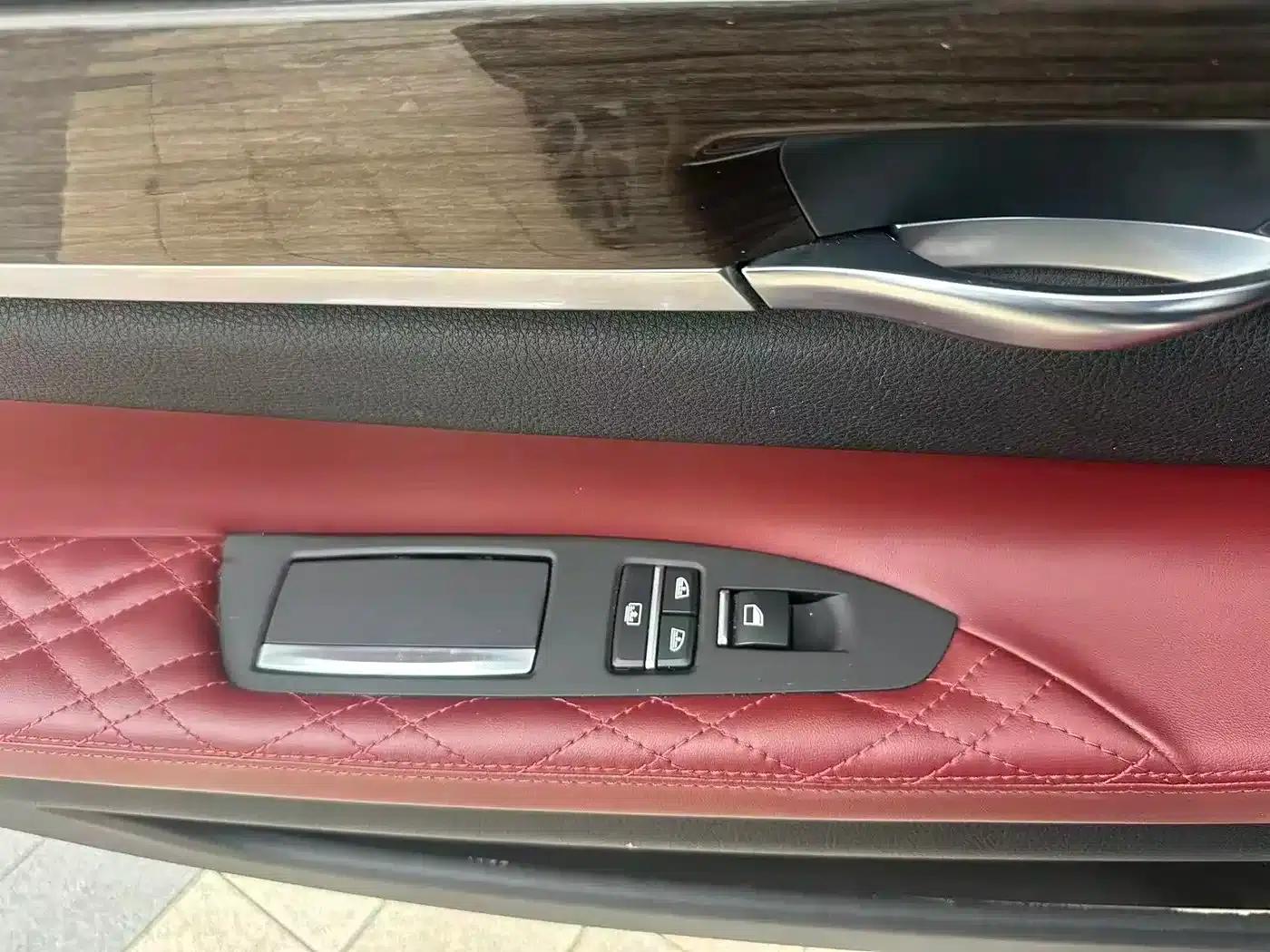 2011 BMW 7 Series 730Li Elegant Edition — миниатюра 16