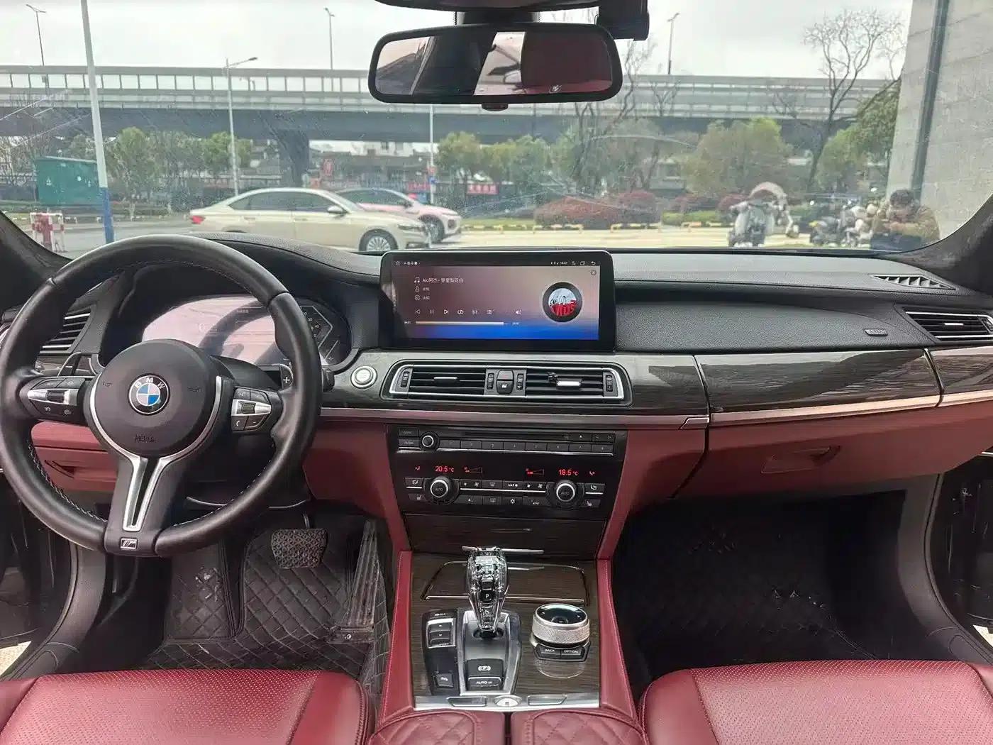 2011 BMW 7 Series 730Li Elegant Edition — миниатюра 19