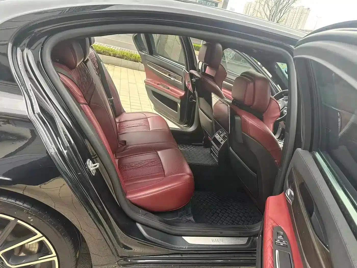 2011 BMW 7 Series 730Li Elegant Edition — миниатюра 20