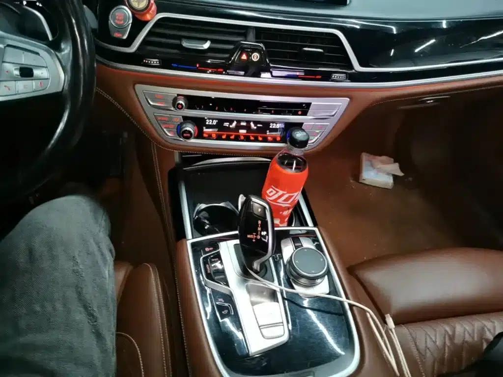 2019 BMW 7 Series Facelift 740Li Luxury M Sport Package — миниатюра 14