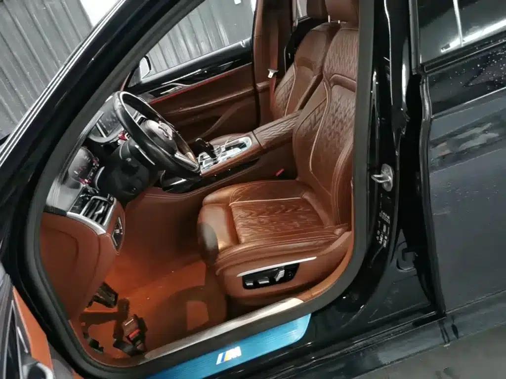 2019 BMW 7 Series Facelift 740Li Luxury M Sport Package — миниатюра 15