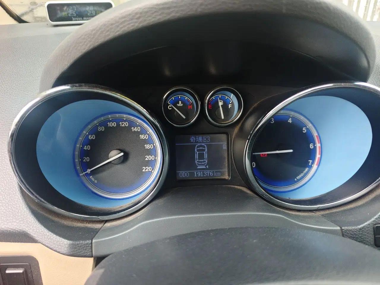 Chery E3 2013 1.5L Manual ZhiShang Model — миниатюра 11