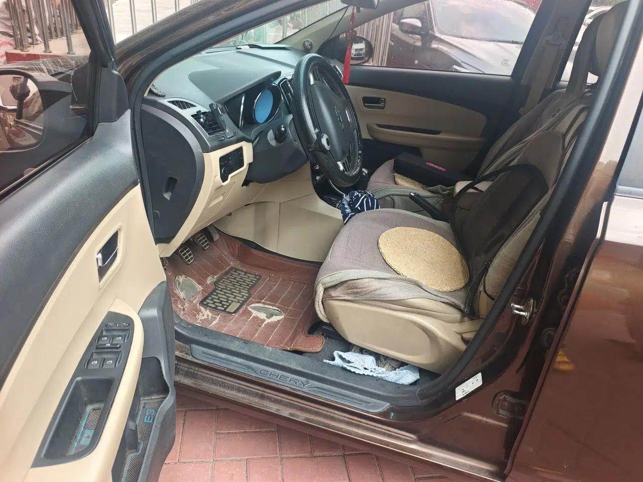 Chery E3 2013 1.5L Manual ZhiShang Model — миниатюра 16