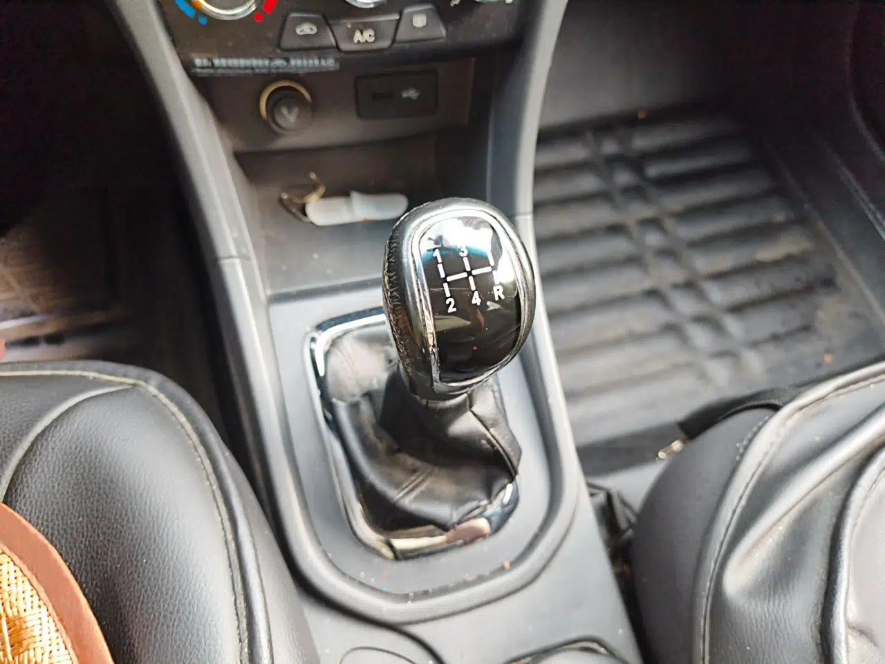 Chery Arrizo 3 2015 1.5L Manual High-End Version — миниатюра 14