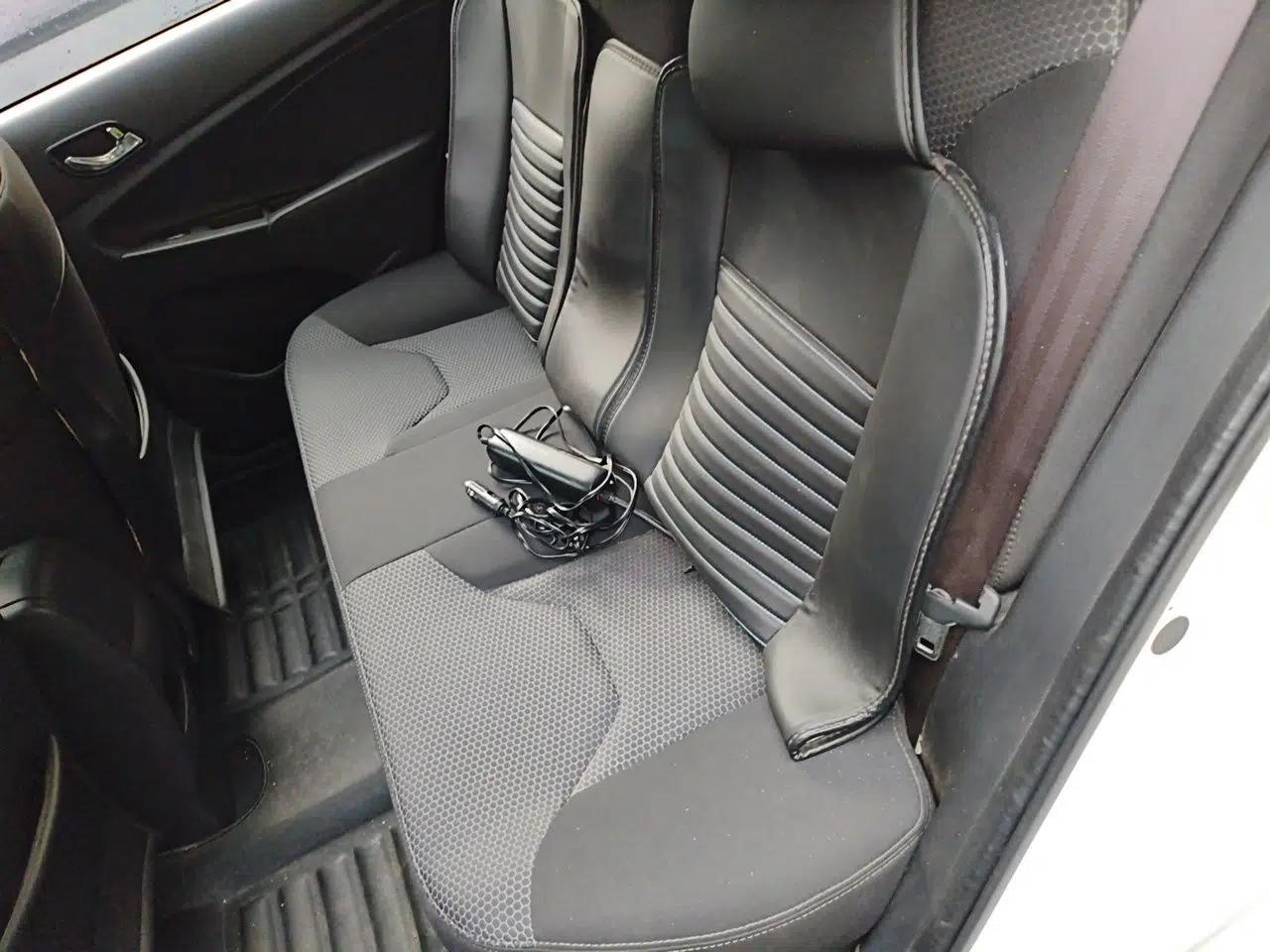 Chery Arrizo 3 2015 1.5L Manual High-End Version — миниатюра 17