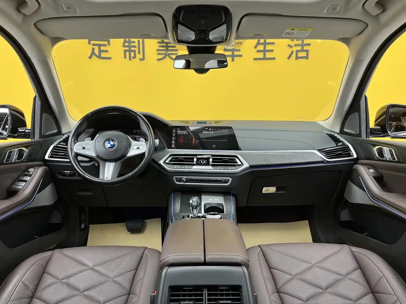 BMW X5 2022 xDrive 30Li Luxury M Sport Package — миниатюра 13