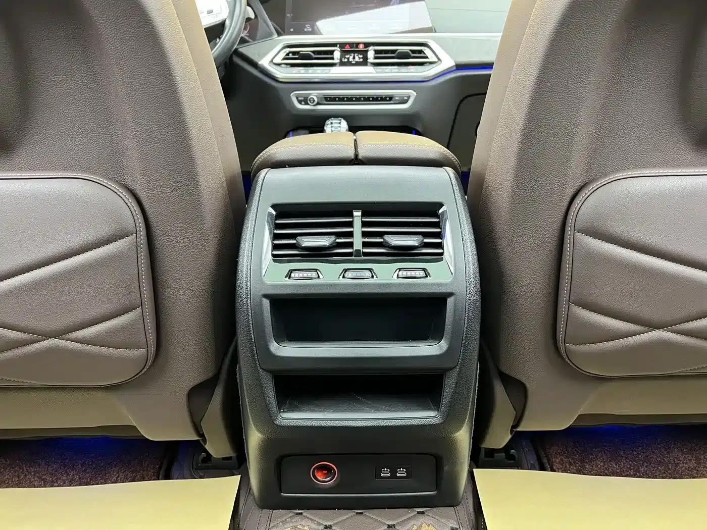 BMW X5 2022 xDrive 30Li Luxury M Sport Package — миниатюра 31