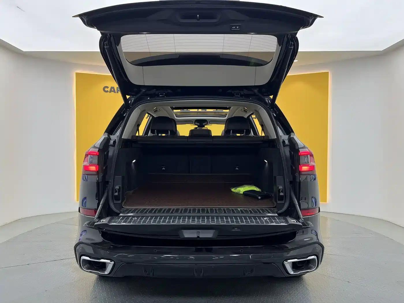 BMW X5 2022 xDrive 30Li Luxury M Sport Package — миниатюра 34