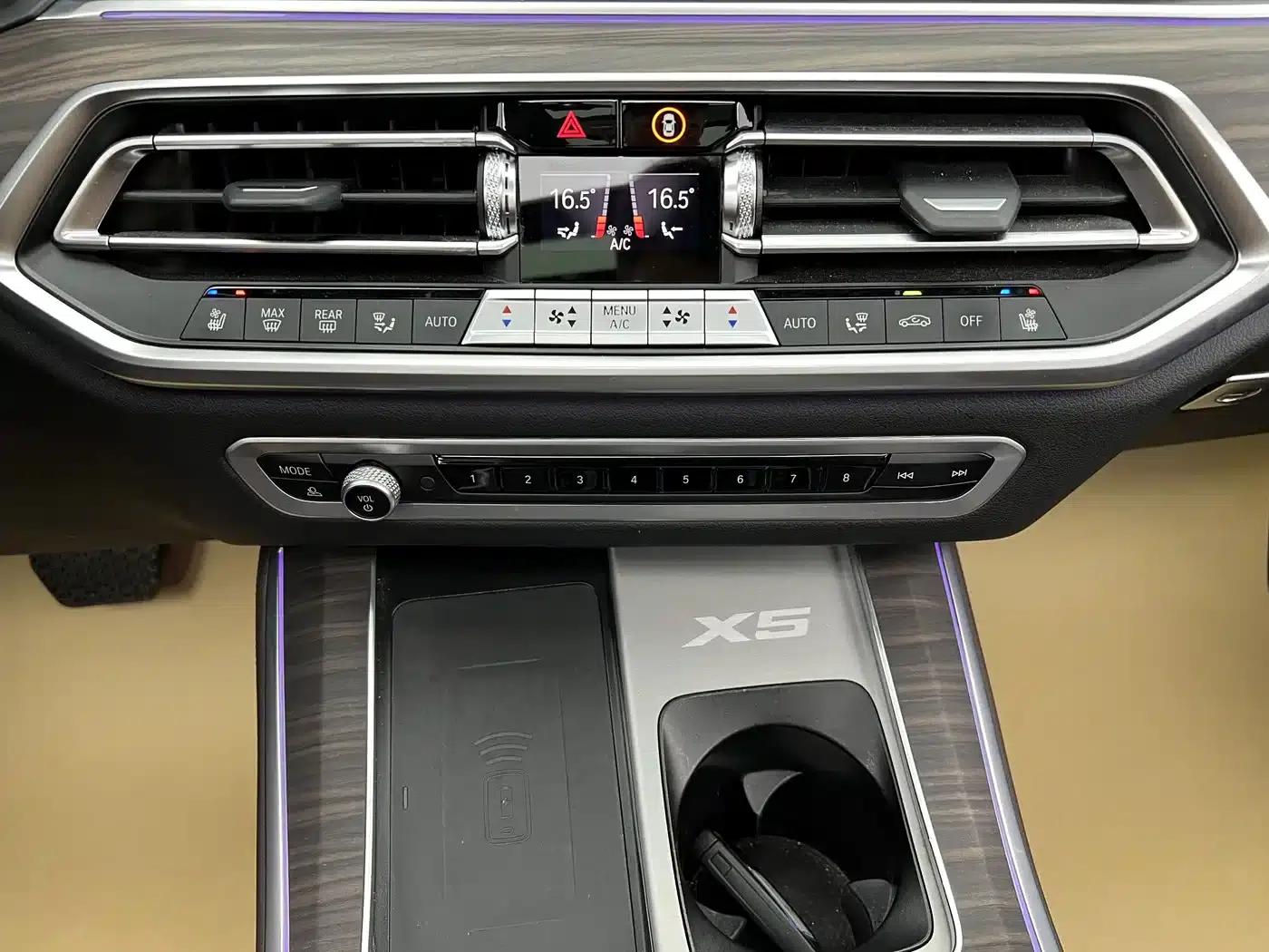 BMW X5 2022 Facelift xDrive 40Li M Sport Package — миниатюра 30