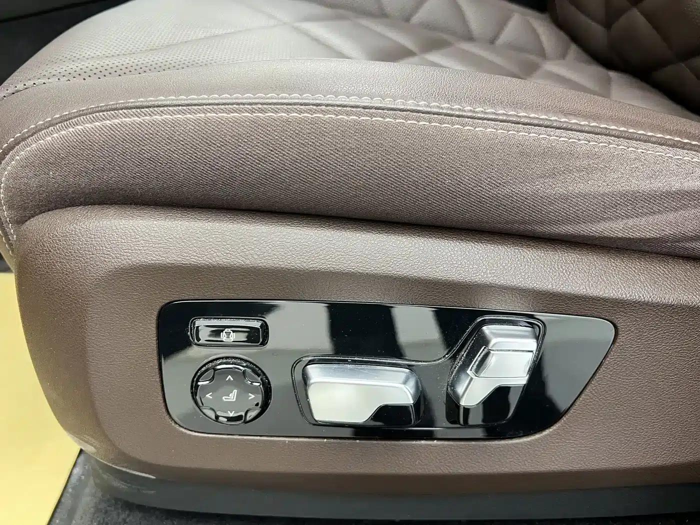 BMW X5 2022 Facelift xDrive 40Li M Sport Package — миниатюра 8