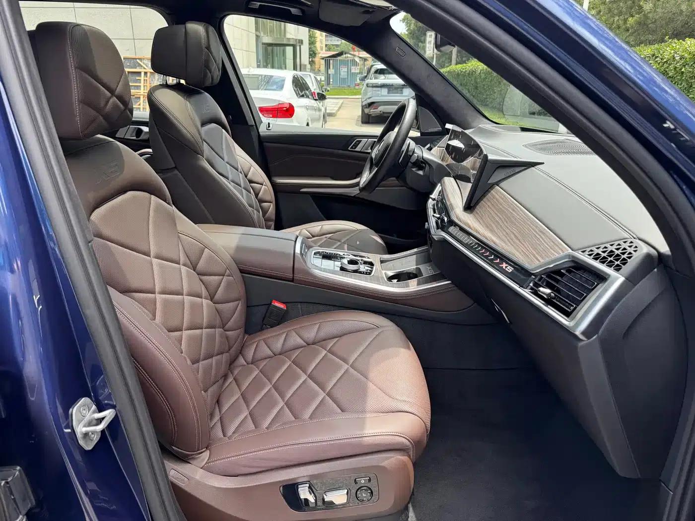 BMW X5 2025 xDrive 40Li M Sport Shadow Edition — миниатюра 20