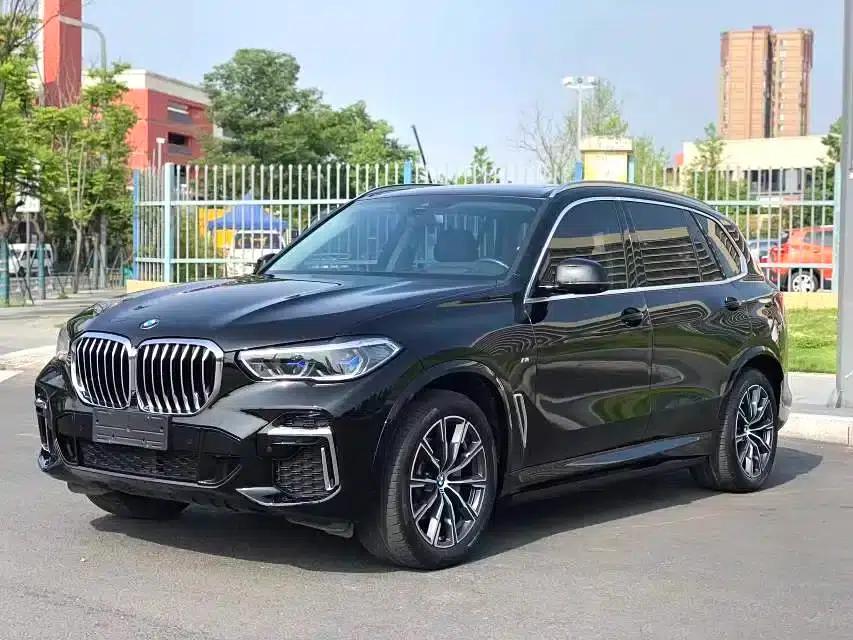 BMW X5 2022 xDrive 30Li Luxury M Sport Package — миниатюра 1