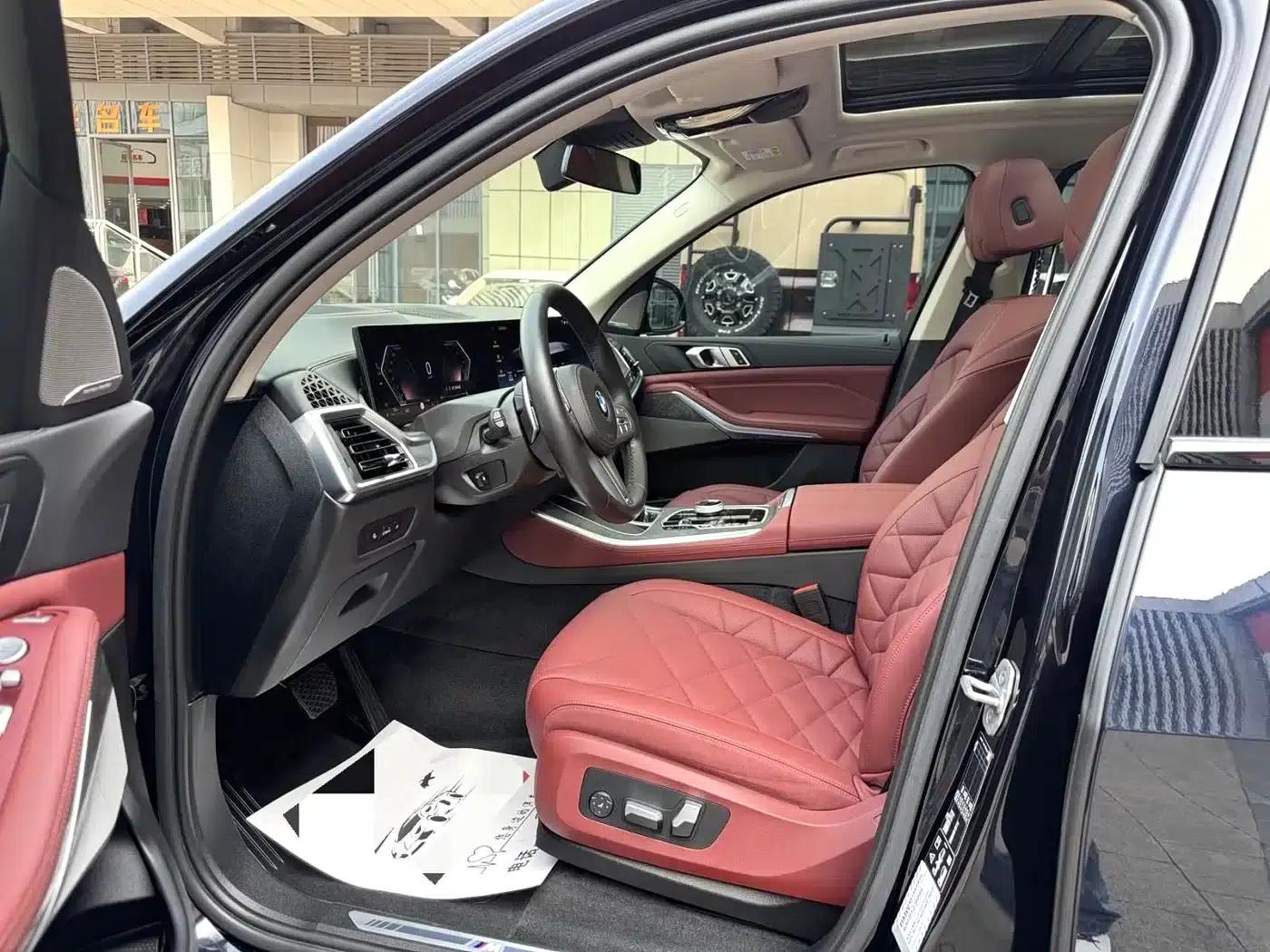 BMW X5 2023 xDrive 30Li M Sport Shadow Edition — миниатюра 4