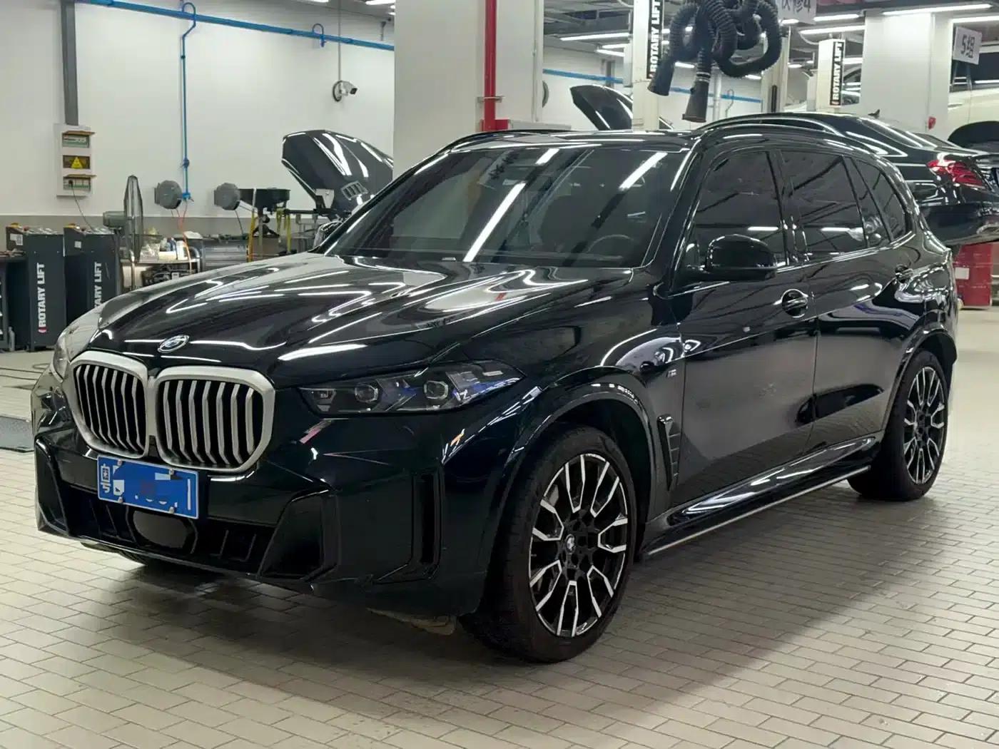 2023 BMW X5 xDrive 40Li M Sport Shadow Edition — миниатюра 1