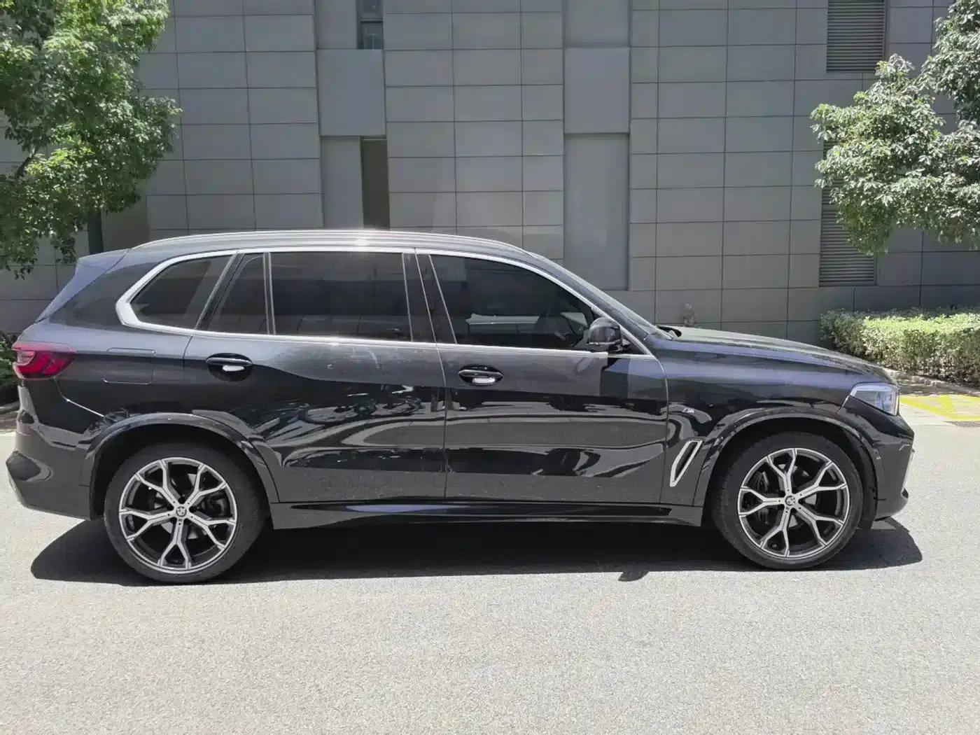 BMW X5 2022 xDrive 40Li Luxury M Sport Package — миниатюра 14