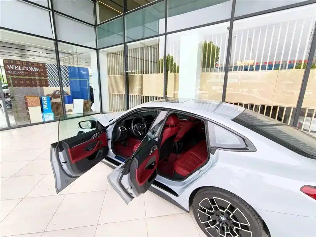 2024 BMW 4 Series 430i Gran Coupe M Sport Shadow Edition — миниатюра 2
