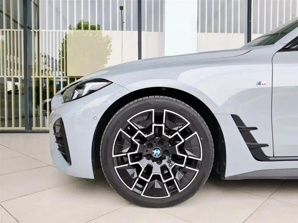 2024 BMW 4 Series 430i Gran Coupe M Sport Shadow Edition — миниатюра 5