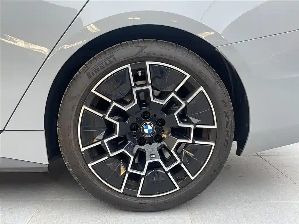 2024 BMW 4 Series 430i M Sport Shadow Edition — миниатюра 18