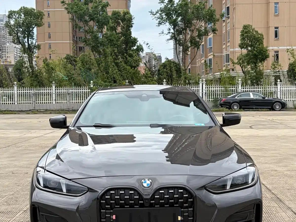 2024 BMW 4 Series 430i M Sport Shadow Edition — миниатюра 1
