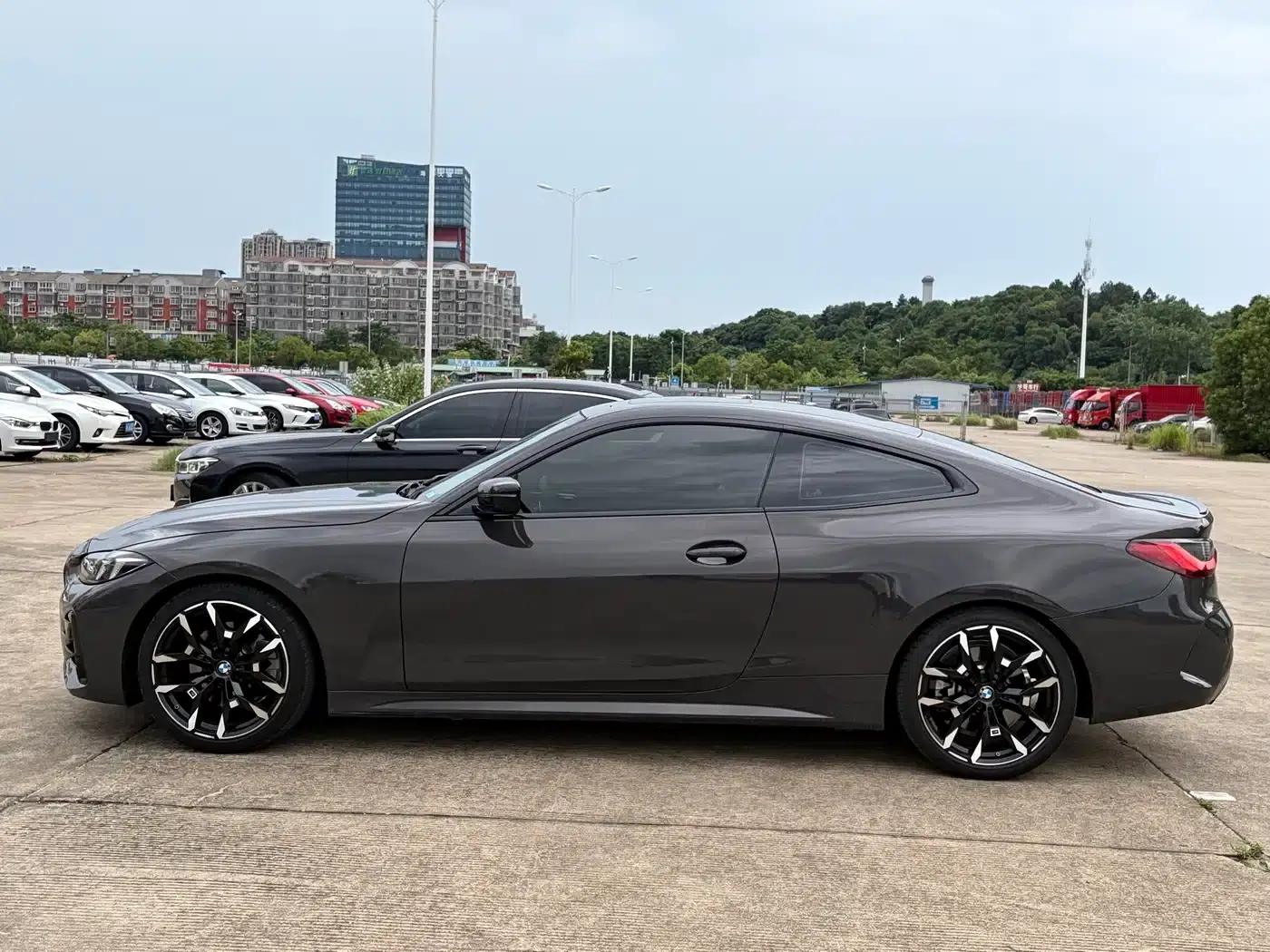 2024 BMW 4 Series 430i M Sport Shadow Edition — миниатюра 5