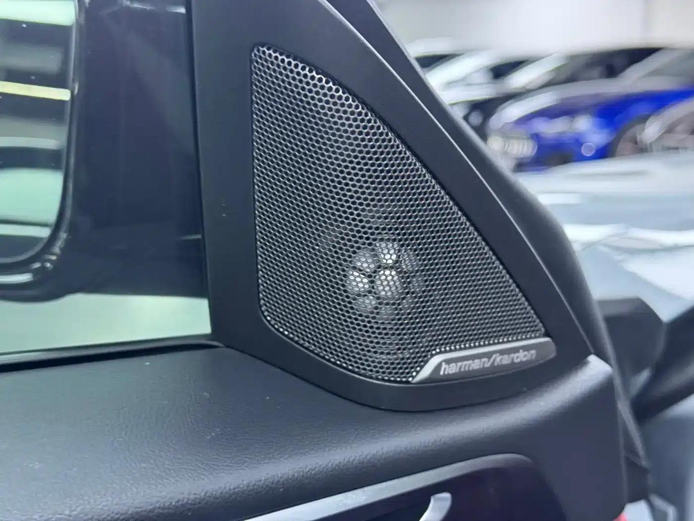 2022 BMW 4 Series 425i M Sport Shadow Edition — миниатюра 8