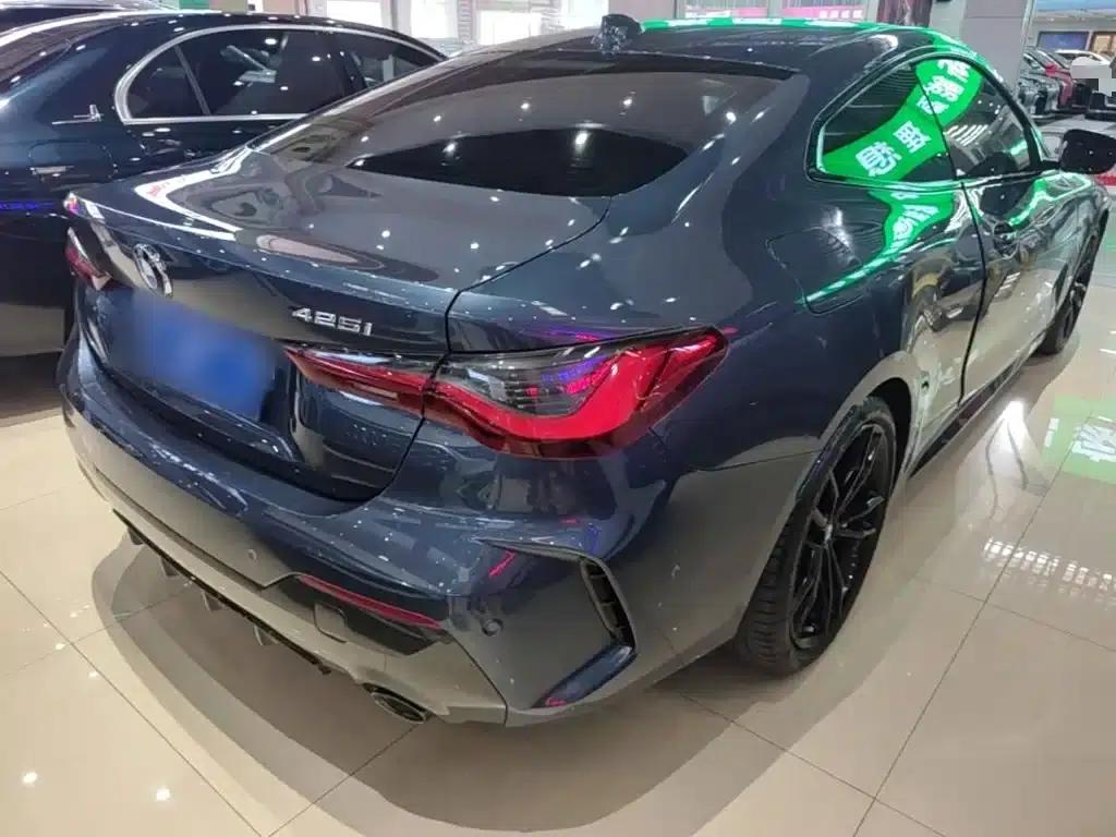 2022 BMW 4 Series 425i Fashion Model M Sport Shadow Edition — миниатюра 7