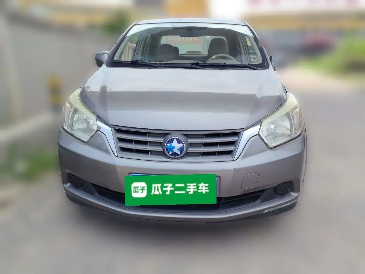 Venucia D50 2013 1.6L Manual Fashion Edition — миниатюра 2