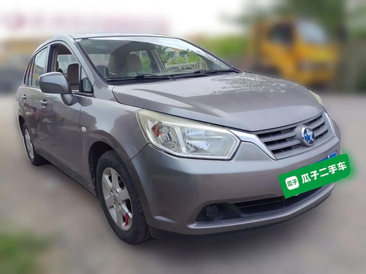 Venucia D50 2013 1.6L Manual Fashion Edition — миниатюра 3