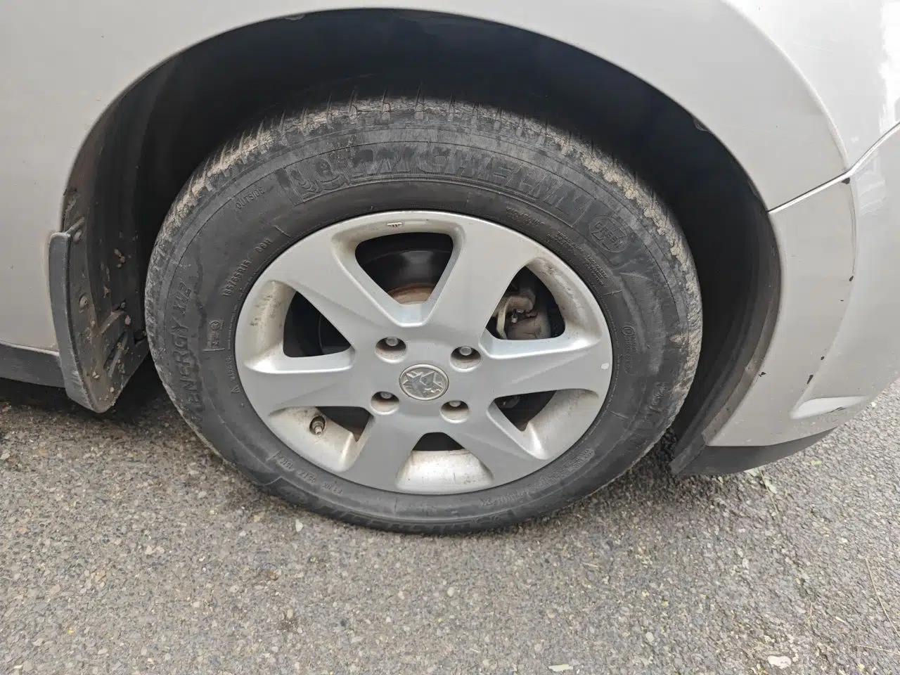 Venucia D50 2013 1.6L Manual Luxury Edition — миниатюра 8