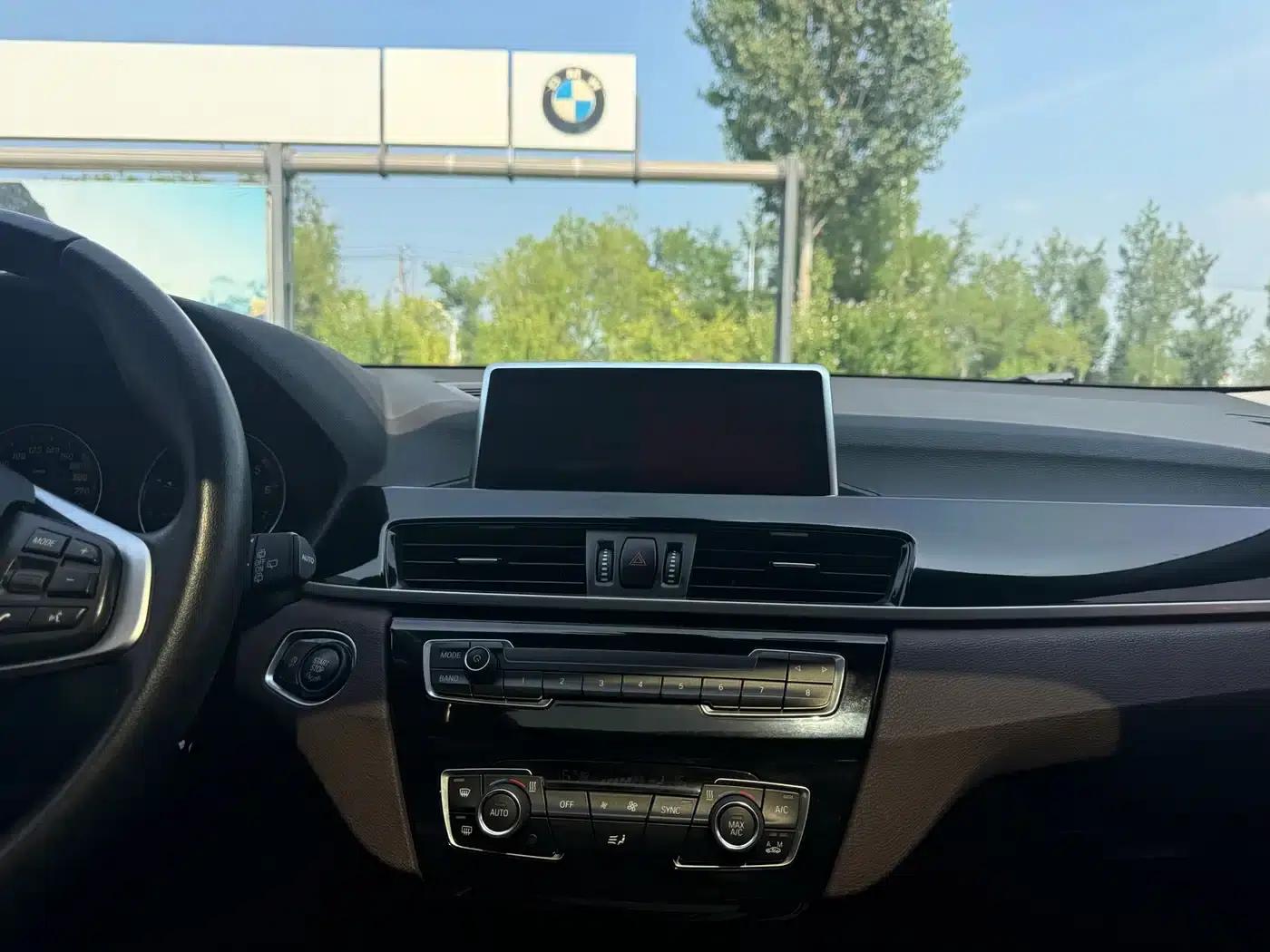 BMW X2 2020 sDrive20i M Sport Package — миниатюра 13