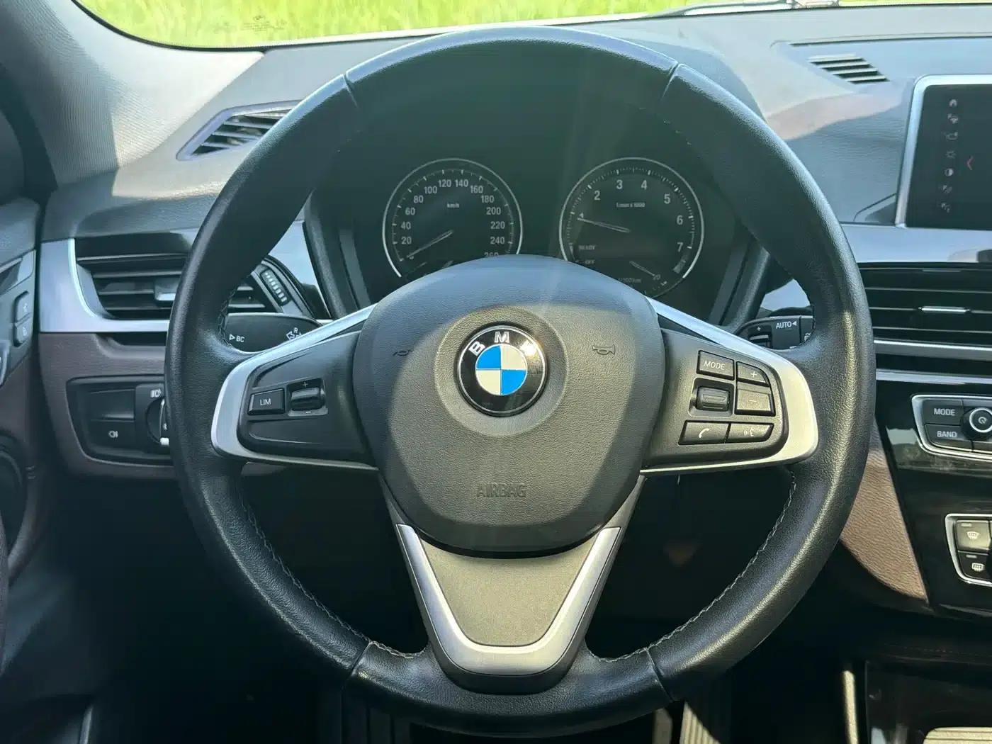 BMW X2 2020 sDrive20i M Sport Package — миниатюра 14