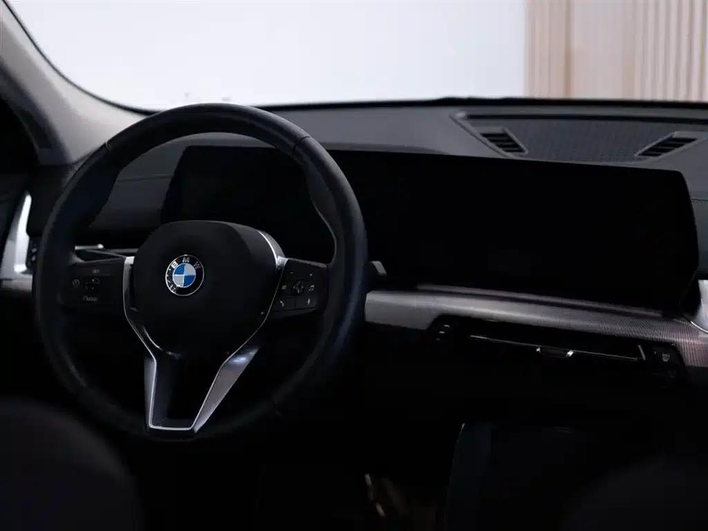 BMW X2 2022 sDrive25i M Sport Package — миниатюра 22