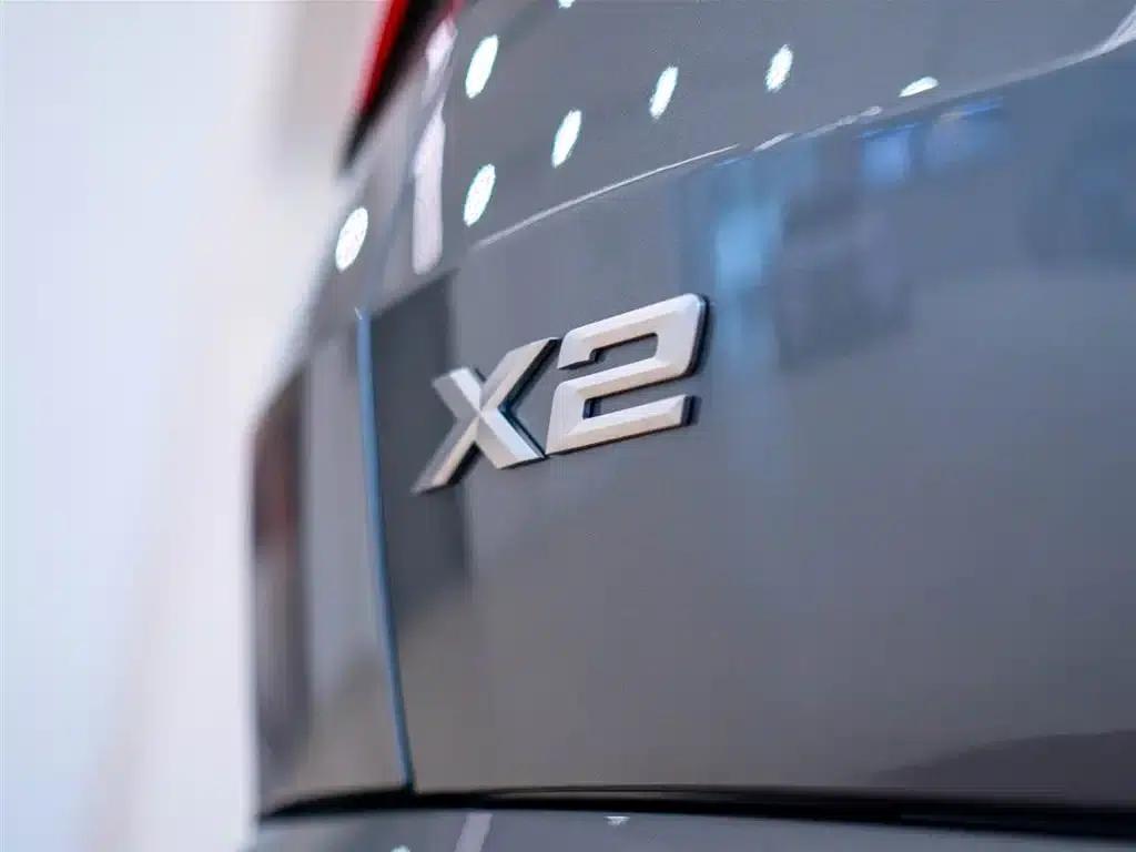 BMW X2 2022 sDrive25i M Sport Package — миниатюра 10