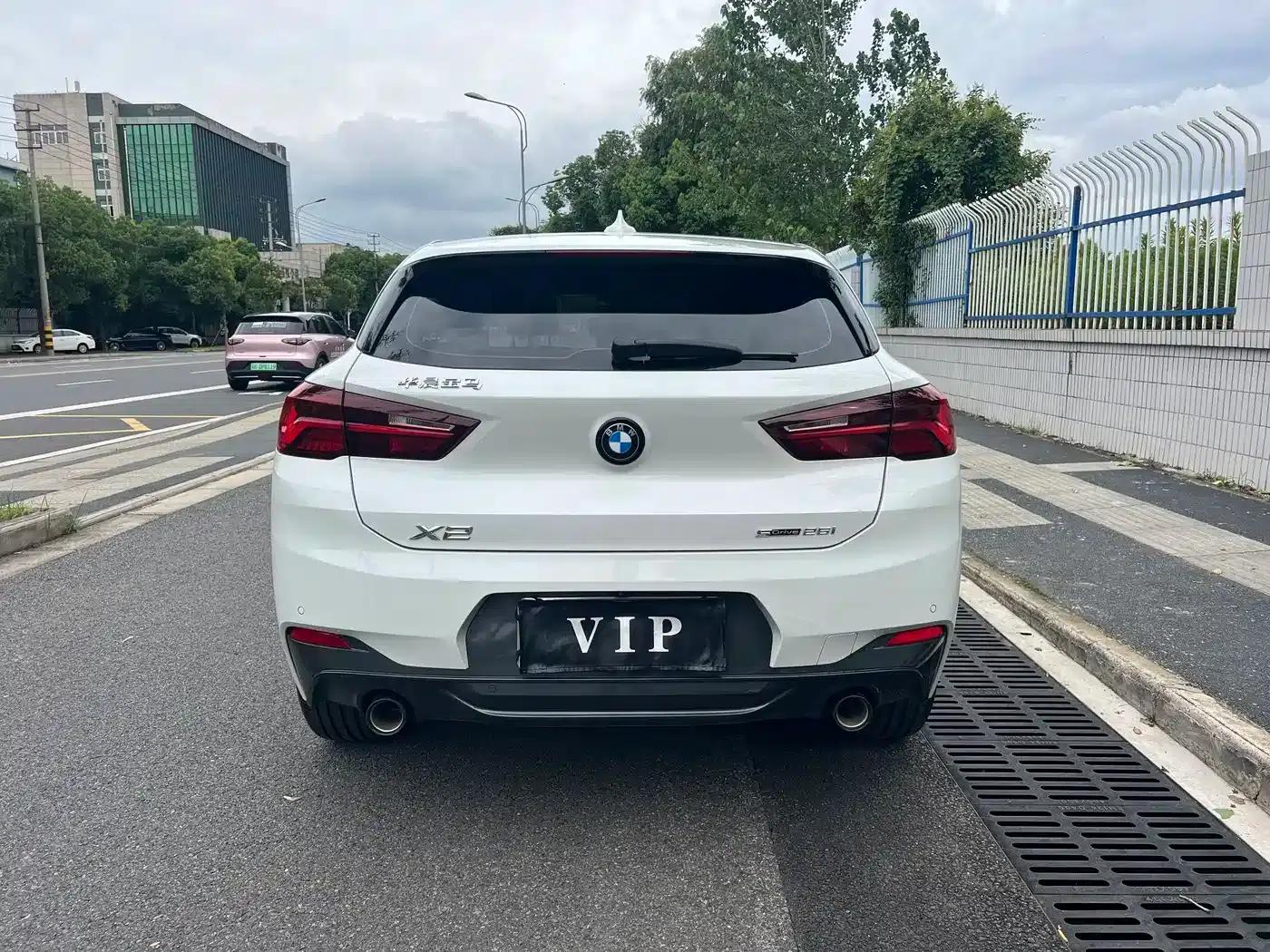 BMW X2 2023 sDrive25i M Sport Shadow Edition — миниатюра 5