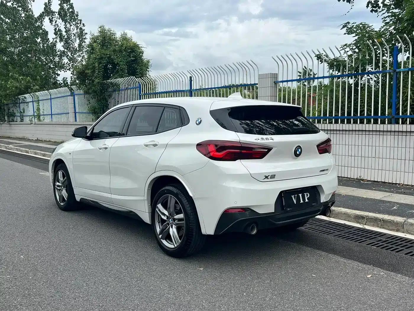 BMW X2 2023 sDrive25i M Sport Shadow Edition — миниатюра 6