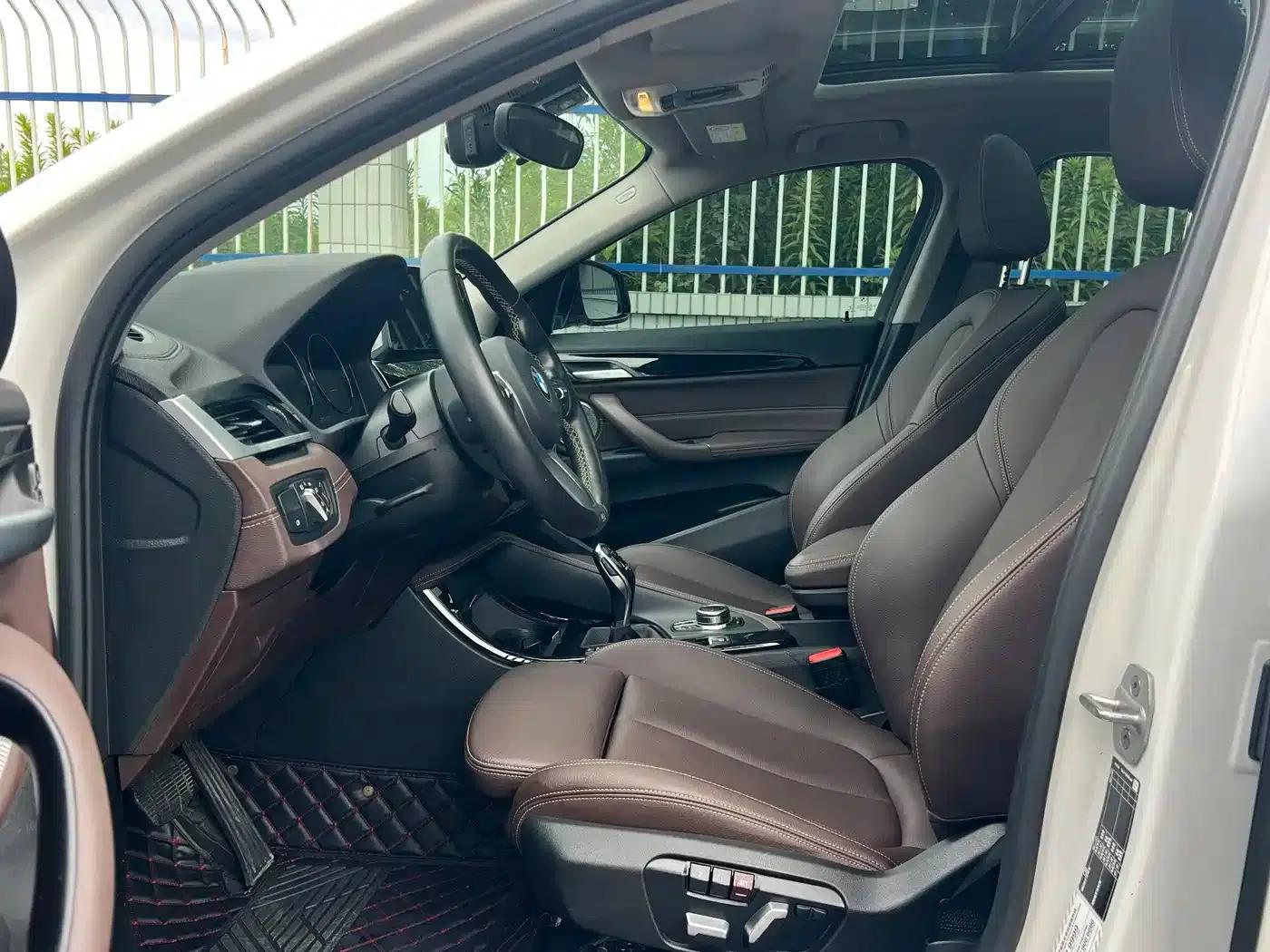 BMW X2 2023 sDrive25i M Sport Shadow Edition — миниатюра 8
