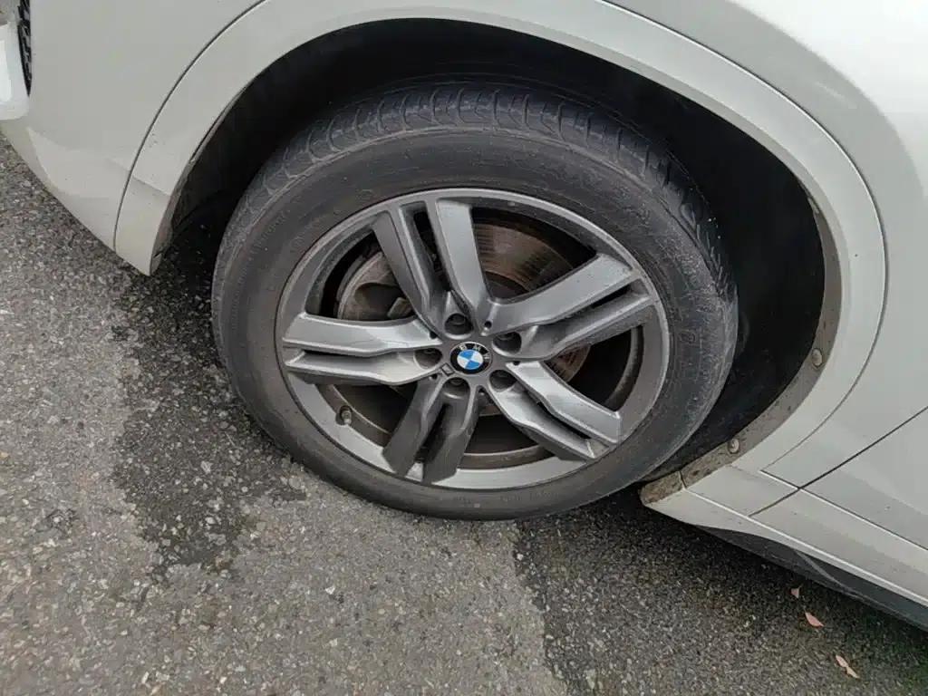BMW X2 2023 sDrive25i M Sport Shadow Edition — миниатюра 23